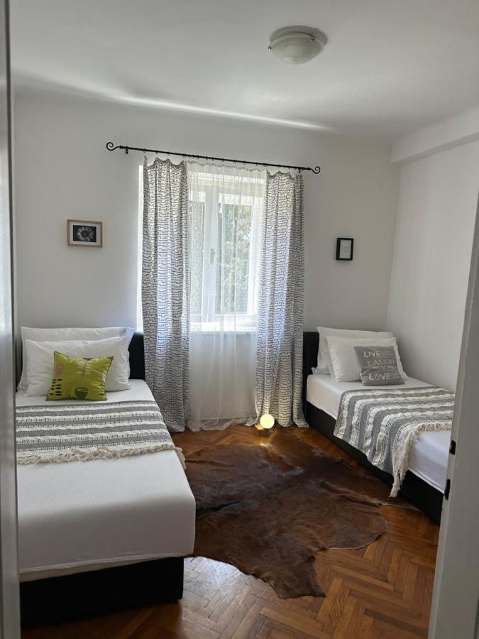 Cosy Family Apartment Marina Kastela Near Airport Eksteriør bilde