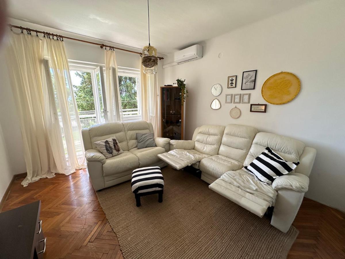 Cosy Family Apartment Marina Kastela Near Airport Eksteriør bilde